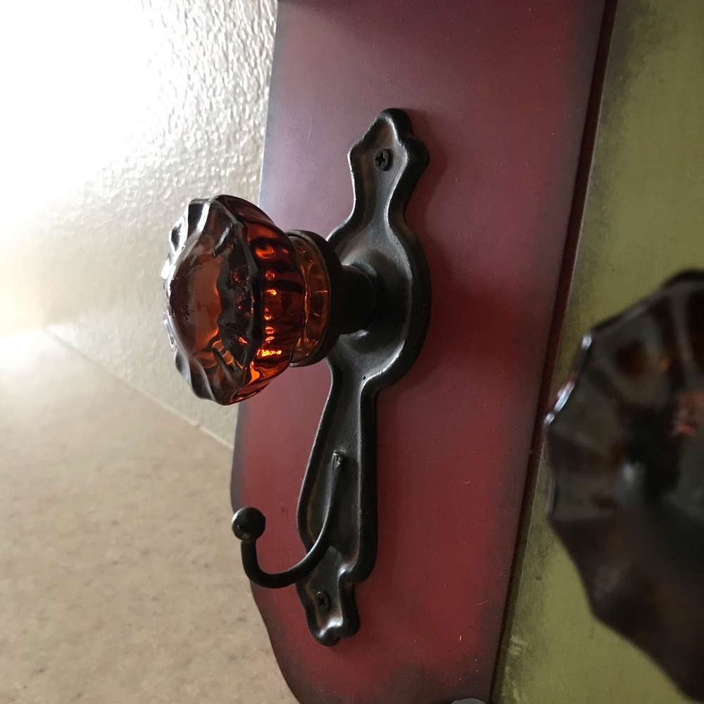 Wall Rack - Picture 4 of 5